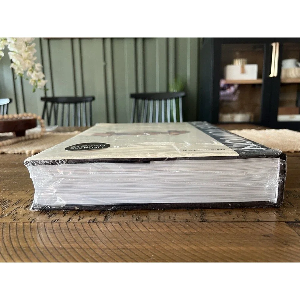 Louis Vuitton: The Birth of Modern Luxury – Updated Edition (Hardcover)
